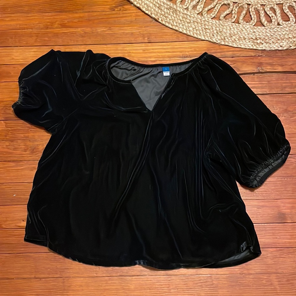 Old navy shirt